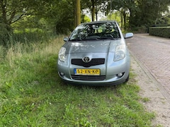 Toyota Yaris - 1.3 VVTi Sol