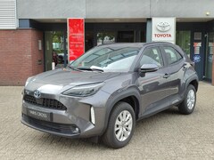 Toyota Yaris Cross - 1.5 Hybrid DYNAMIC STOEL/STUURVERW HEAD-UP EL-ACHTERKLEP NAVI KEYLESS CAMERA LM-VELGEN AD