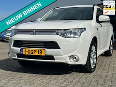 Mitsubishi Outlander - 2.0 PHEV Instyle+