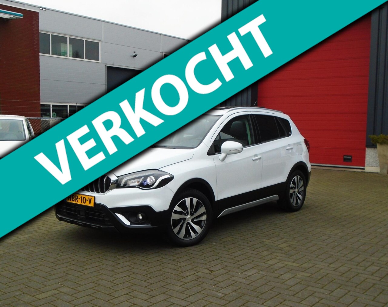 Suzuki S-Cross - 1.4 Boosterjet AllGrip High Executive 1.4 Boosterjet AllGrip High Executive,Pano,Leder - AutoWereld.nl