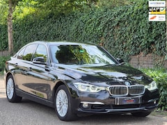 BMW 3-serie - F30 Apple CarPlay Sport Interieur NBT Evo GR Navi LCI High Executive PDC Dodehoek waarschw