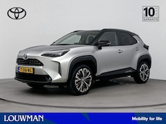 Toyota Yaris Cross - 1.5 Hybrid Executive | Glazen Panoramadak | Stoelverwarming | Draadloos Telefoonlader | Tr