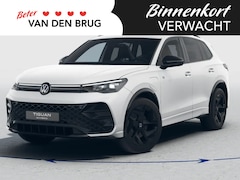 Volkswagen Tiguan - 1.5 eHybrid R-Line Edition Navi | Trekhaak | Black Style | 20"York | LED Matrix IQ | 360 c