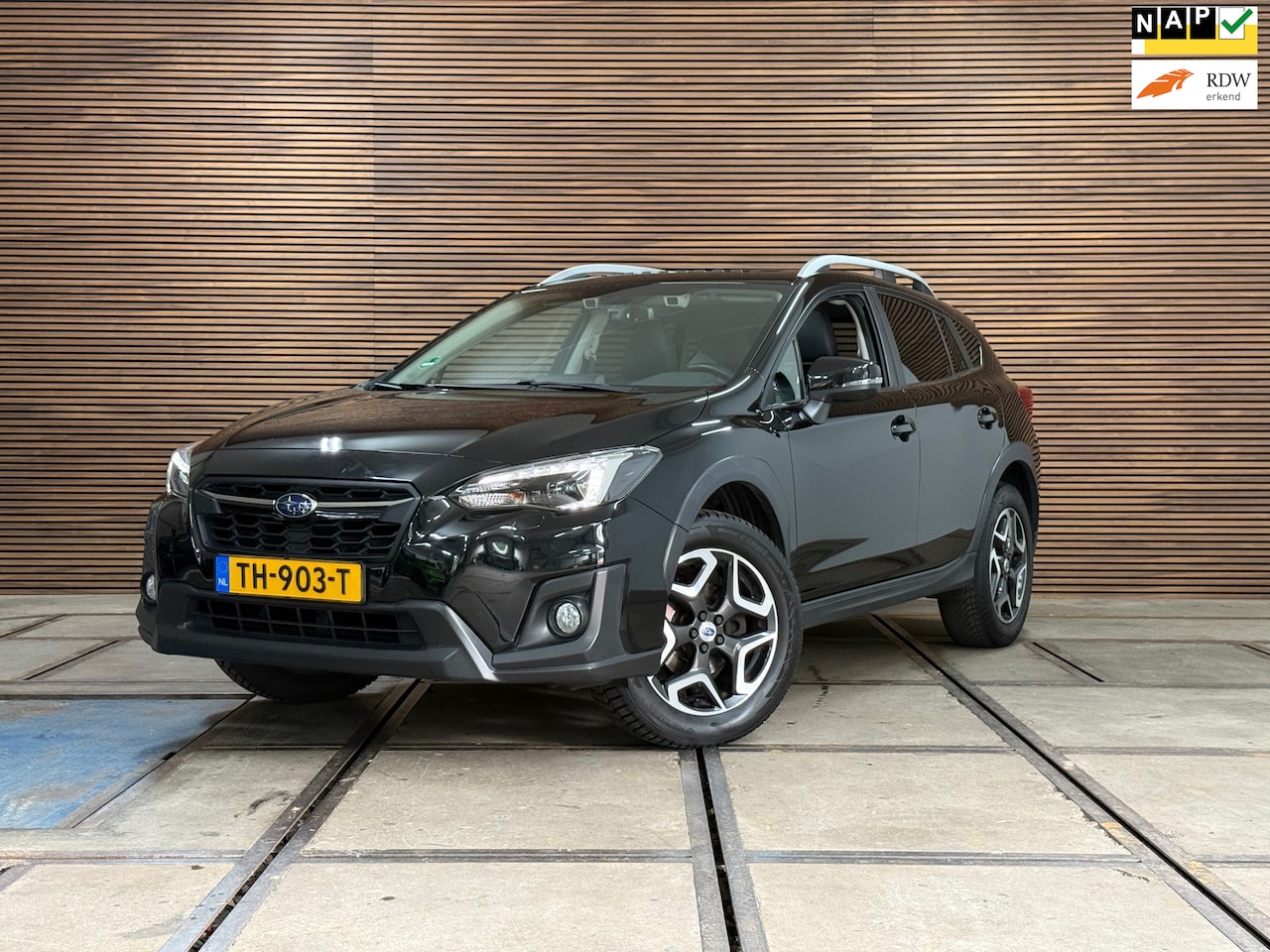 Subaru XV - 2.0i Premium Automaat | Pano | EyeSight | Trekhaak | ACC | Navi - AutoWereld.nl
