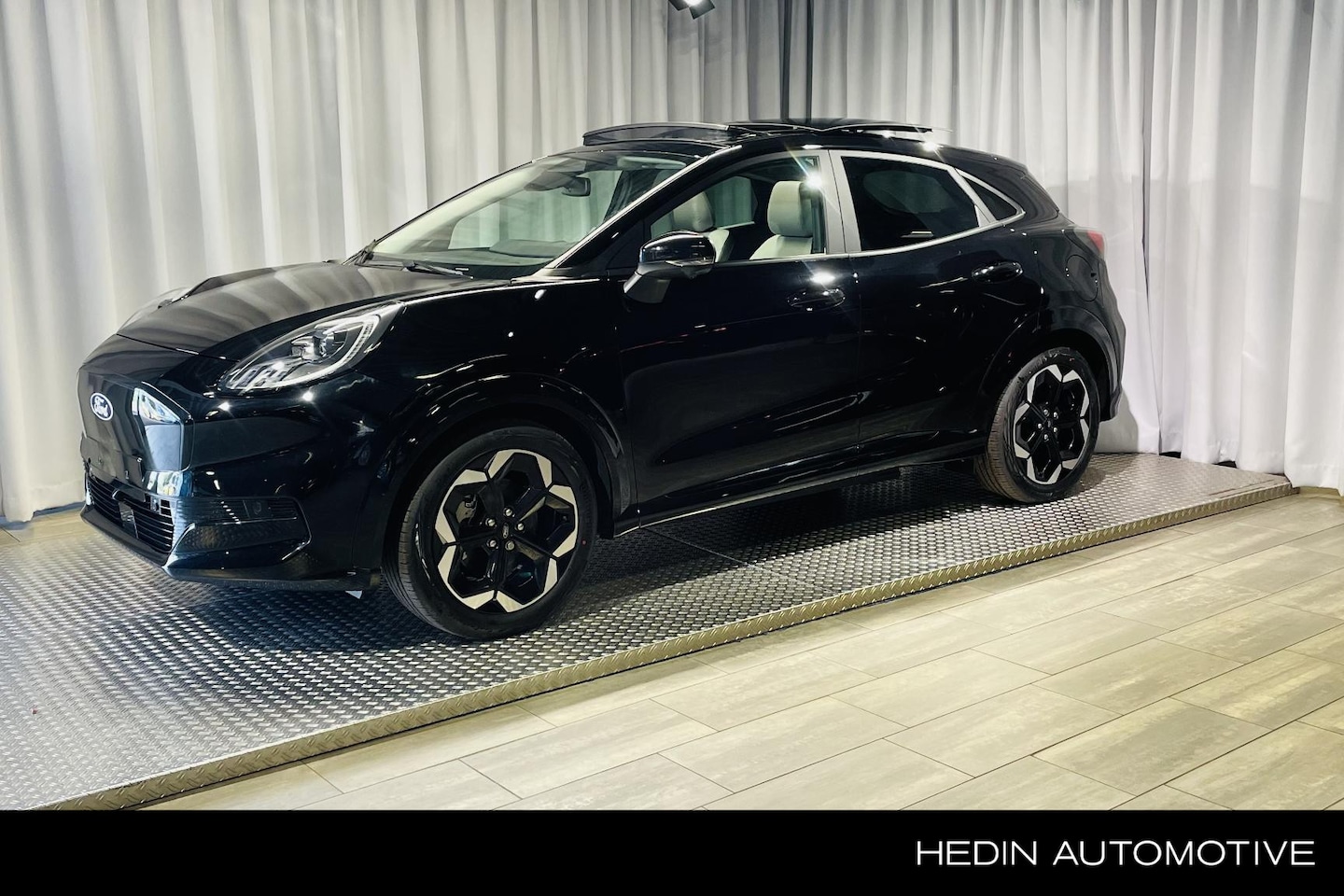 Ford Puma Gen-E - Premium 44 kWh Panoramadak direct leverbaar - AutoWereld.nl