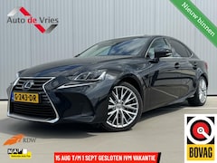Lexus IS - 300h Hybrid Luxury Line|NL-Auto|Schuifdak|LED