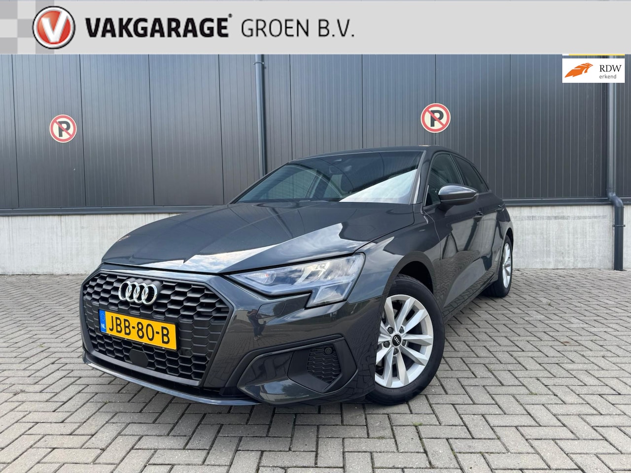 Audi A3 Sportback - 30 TFSI S edition /cruise adaptief /climate/navi/afn. trekh./leder/stoelverw. ! - AutoWereld.nl