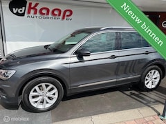 Volkswagen Tiguan - 1.5 TSI ACT Highline VIRTUEEL DASH ELE, KLEP LANE FRONT ASSIST ETC