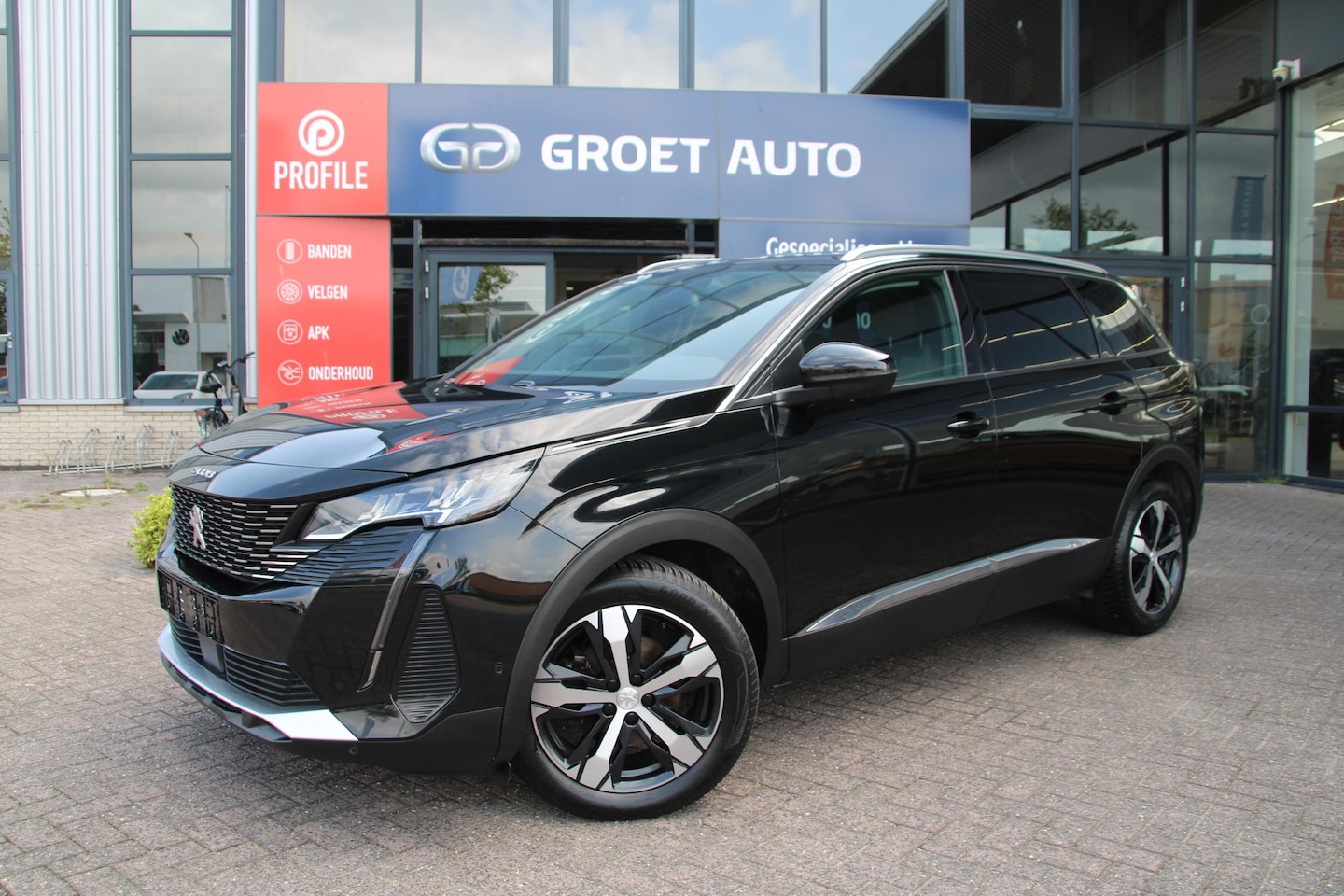 Peugeot 5008 - 1.2 PureTech 130pk Allure 7-zits Airco Navi Camera Carplay 39.460km - AutoWereld.nl