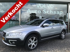 Volvo XC70 - 2.4 D5 AWD Polar+ Automaat | Rijklaar incl garantie | Schuifdak Trekhaak afneembaar Standk