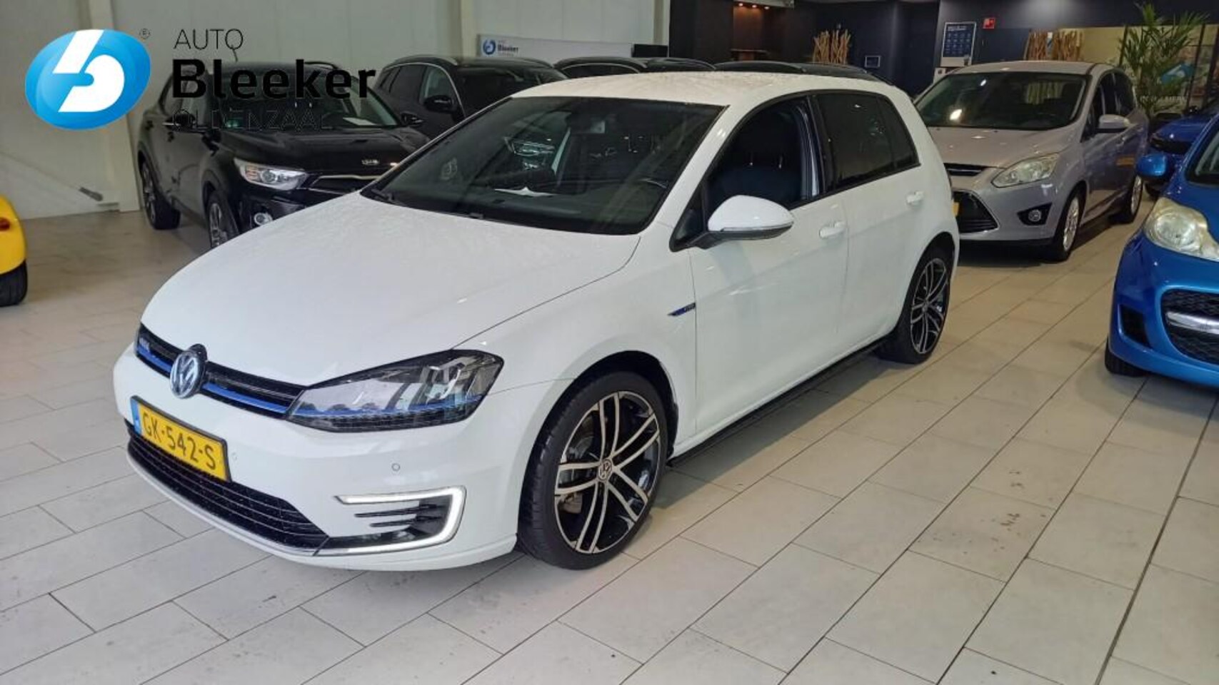 Volkswagen Golf - 1.4 TSI GTE 225Pk Airco Navi Tel  Carplay Parksensor Cruise - AutoWereld.nl