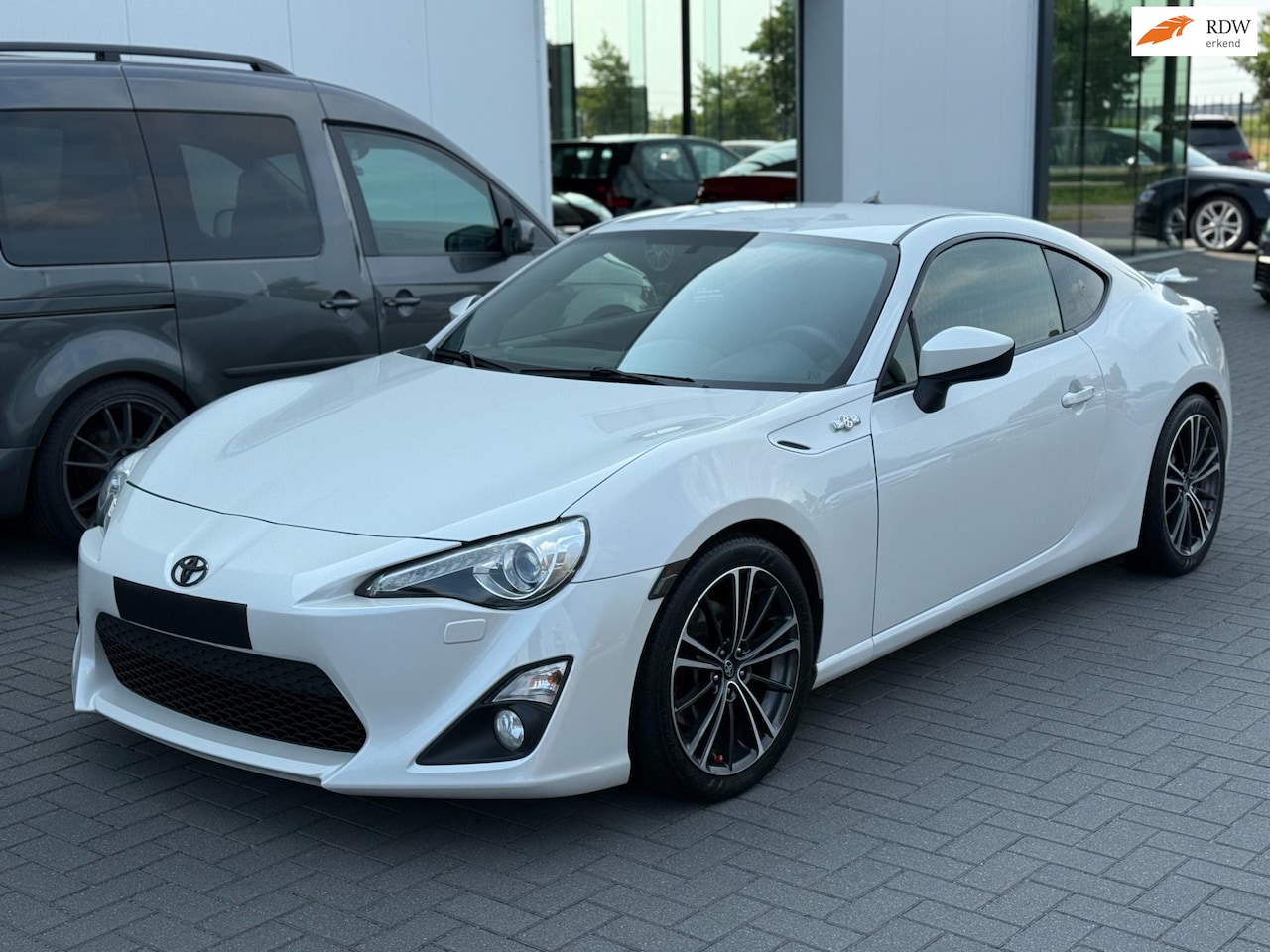 Toyota GT86 - 2.0 D-4S 2013 Hangeschakeld 200PK Dealer onderhouden - AutoWereld.nl