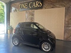 Smart Fortwo coupé - 1.0 mhd Edition Pure Brabus uitgevoerd