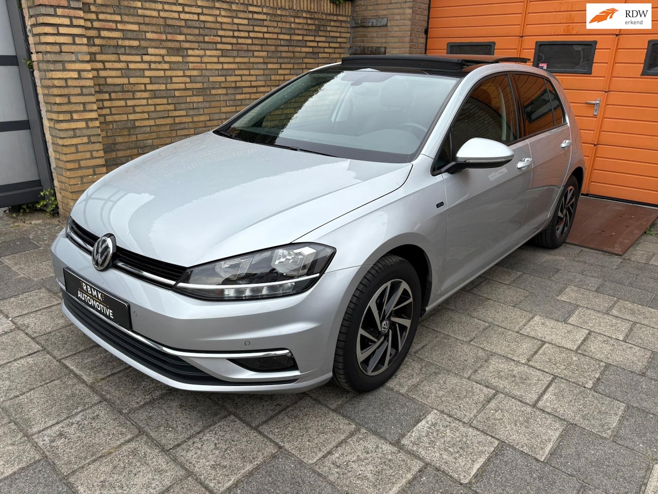 Volkswagen Golf - 1.0 TSI Comfortline Business 1.0 TSI Comfortline Business - AutoWereld.nl