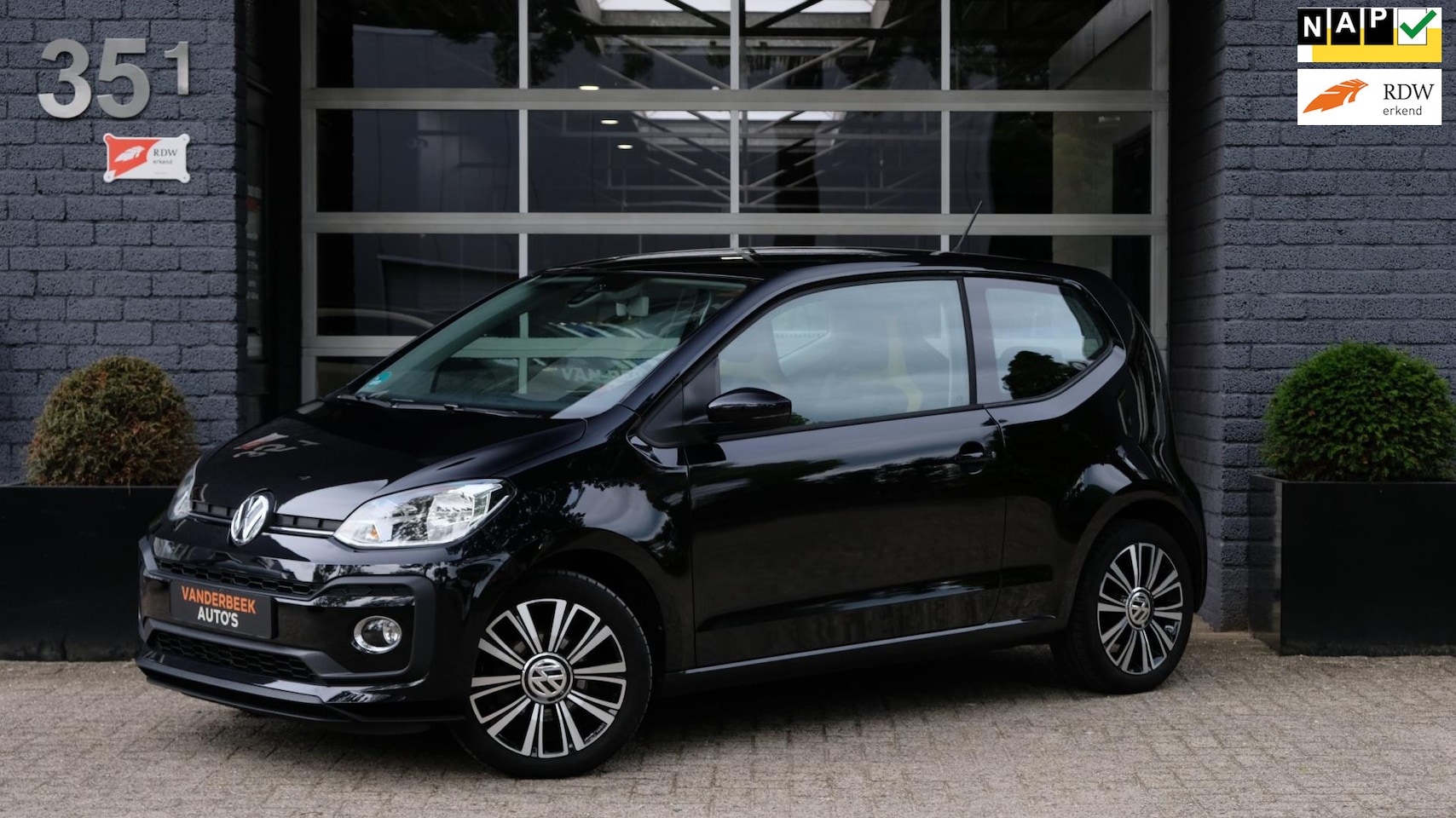 Volkswagen Up! - 1.0 TSI BMT high up! 90PK Cruise Bluetooth Media - AutoWereld.nl
