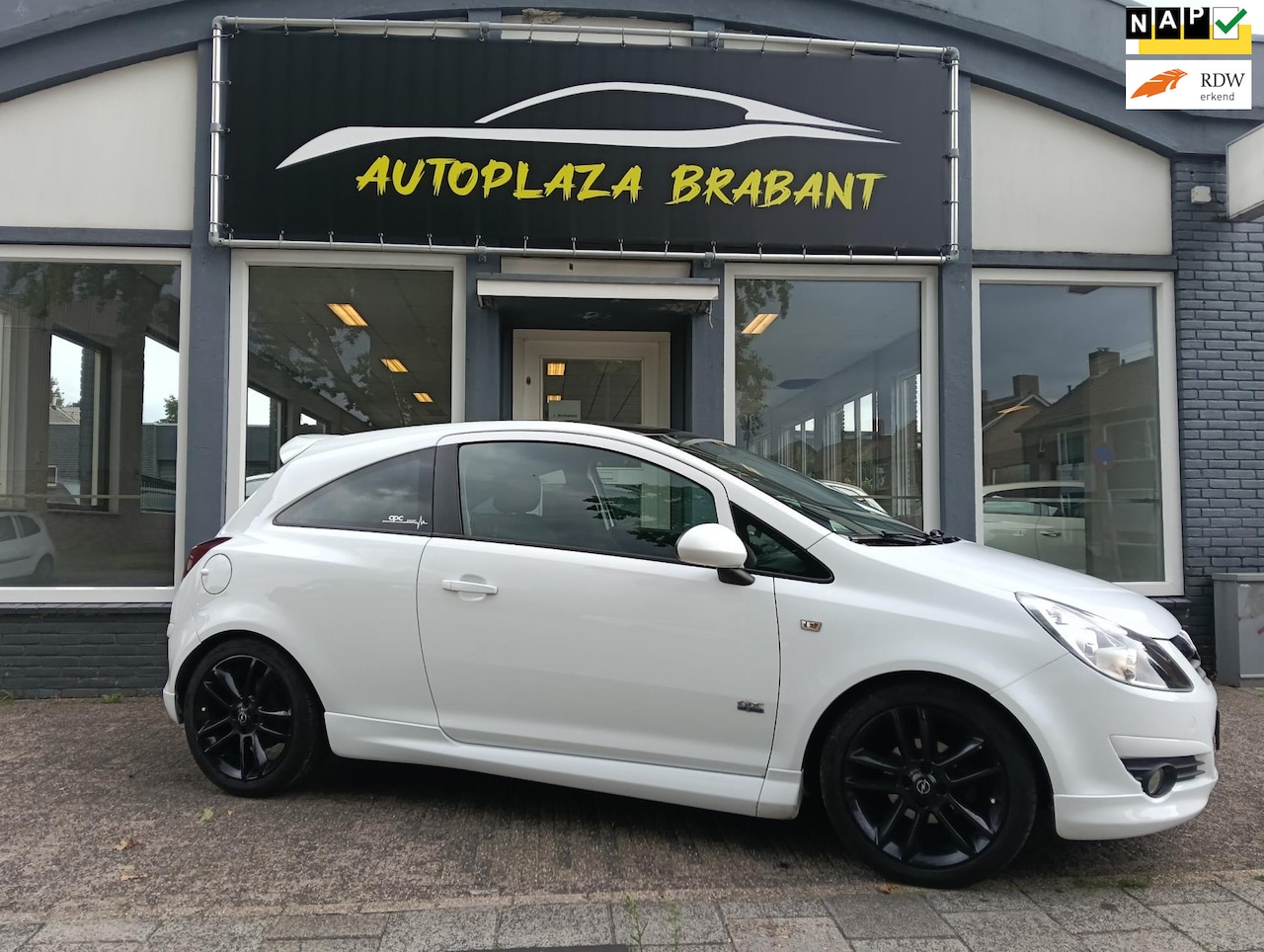 Opel Corsa - 1.4-16V/ OPC LINE/ CRUISE/ AIRCO/ STOEL/STUUR VERW/ AUX/ 17 INCH/ NWE APK - AutoWereld.nl