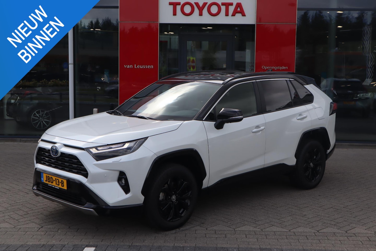 Toyota RAV4 - 2.5 HYBRID AWD STYLE NAVI LEDER STOEL/STUURVERW. PARK-SENSOREN 360GR-CAMERA BLIND-SPOT EL- - AutoWereld.nl