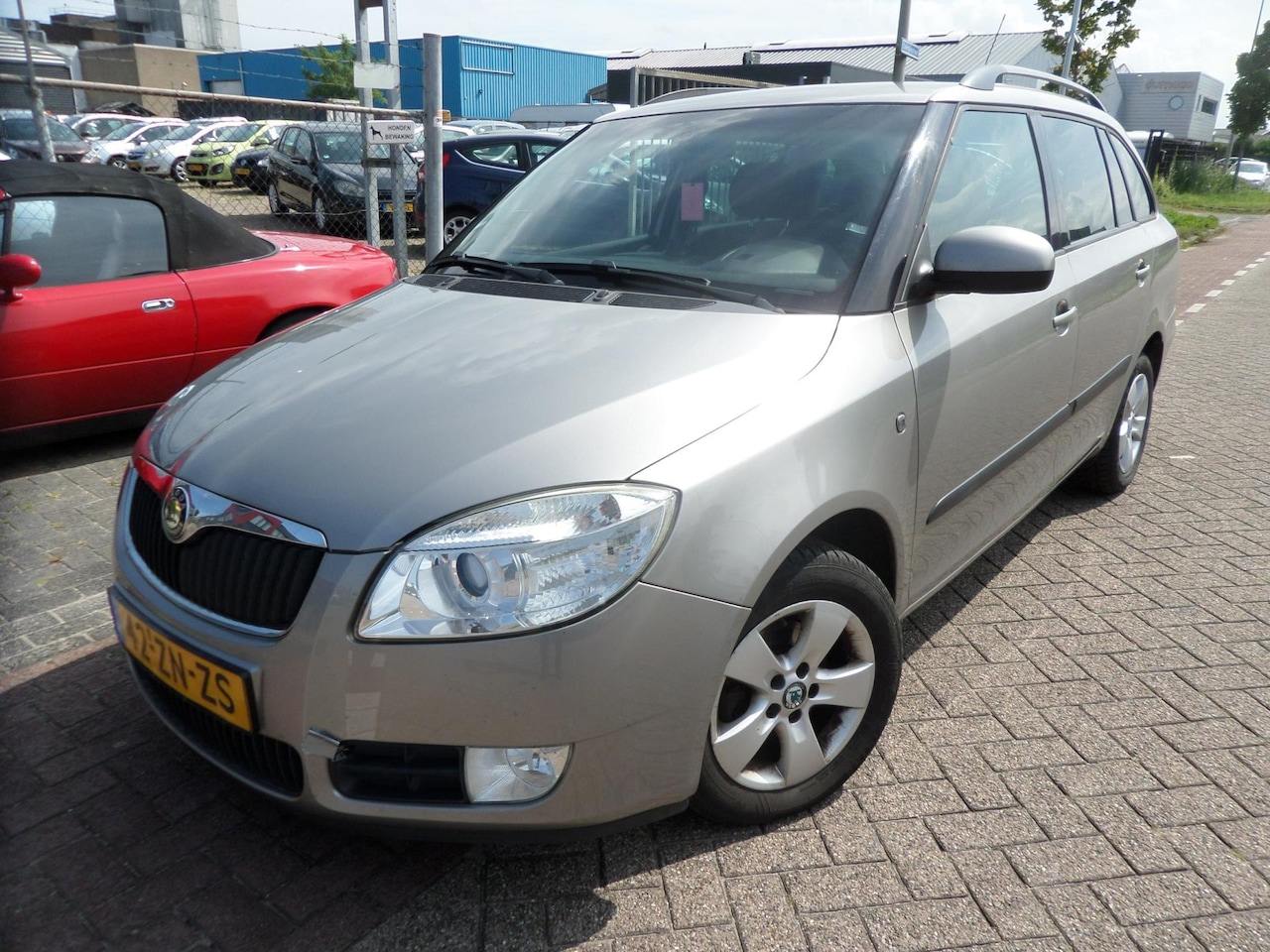 Skoda Fabia Combi - 1.4-16V Elegance - AutoWereld.nl