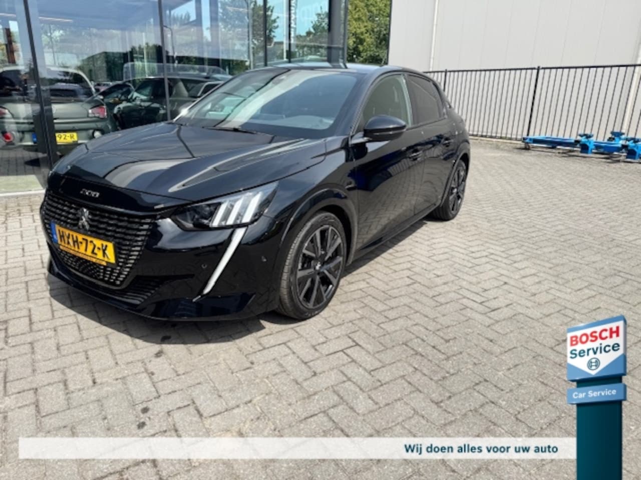 Peugeot 208 - 1.2 AUTOMAAT100pk GT-Line FULL OPTIONS !! - AutoWereld.nl