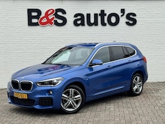 BMW X1 - SDrive18i Dealeronderhouden Cruise control Climate control Navigatie M-pakket Parkeersenso