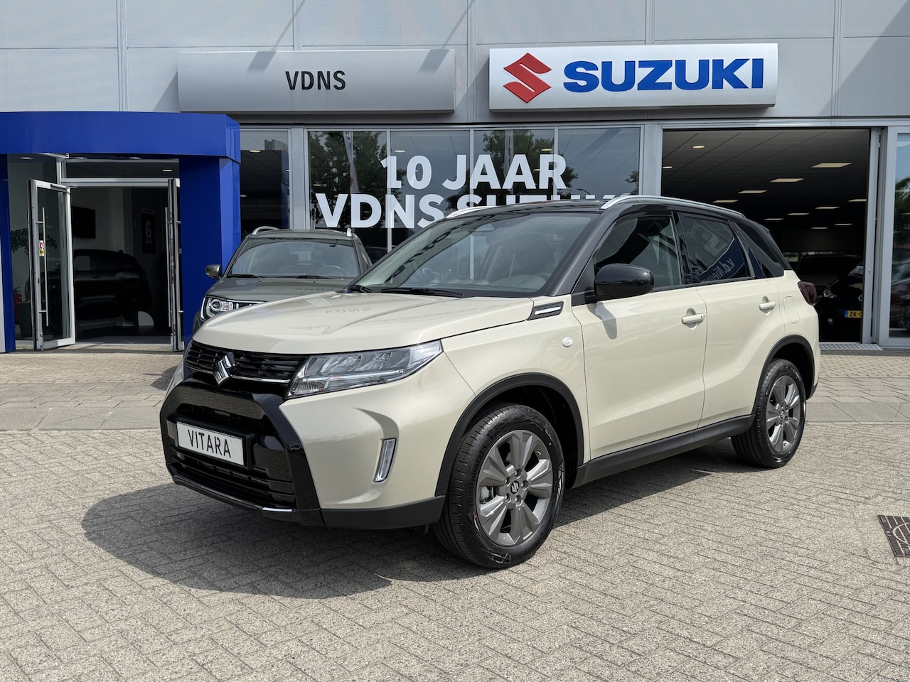 Suzuki Vitara - 1.4 Boosterjet Select Hybrid Direct uit voorraad leverbaar! info: M.Safari 0492588976 - AutoWereld.nl
