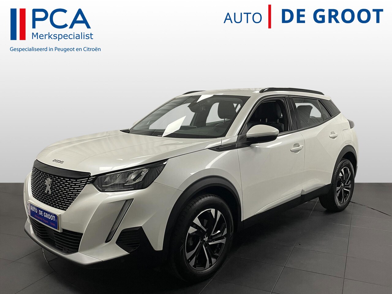 Peugeot 2008 - ALLURE PACK 130pk EAT8 3D Dash | Camera | Navi Carplay - AutoWereld.nl