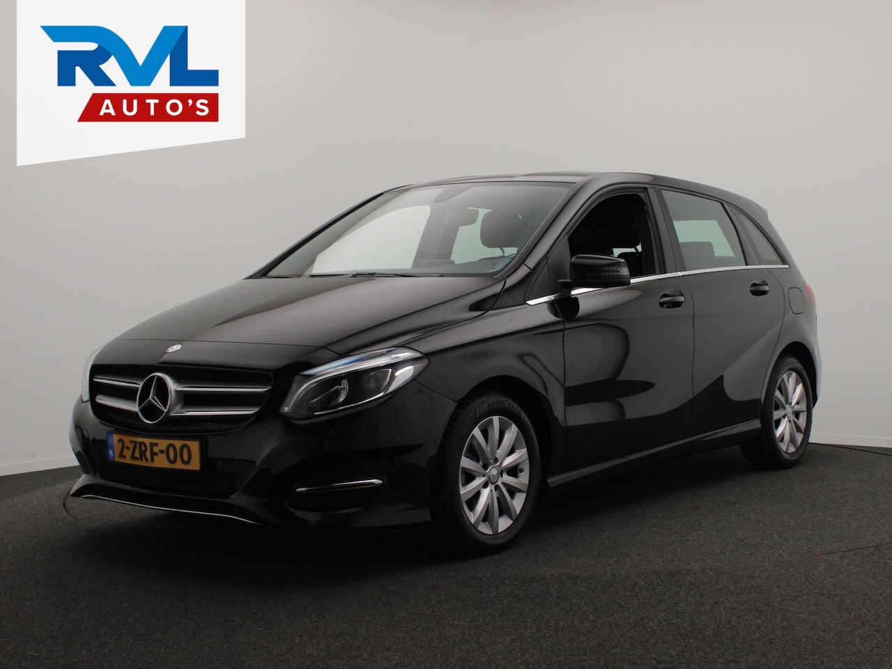 Mercedes-Benz B-klasse - 180 Ambition Origineel NL Trekhaak Navigatie - AutoWereld.nl