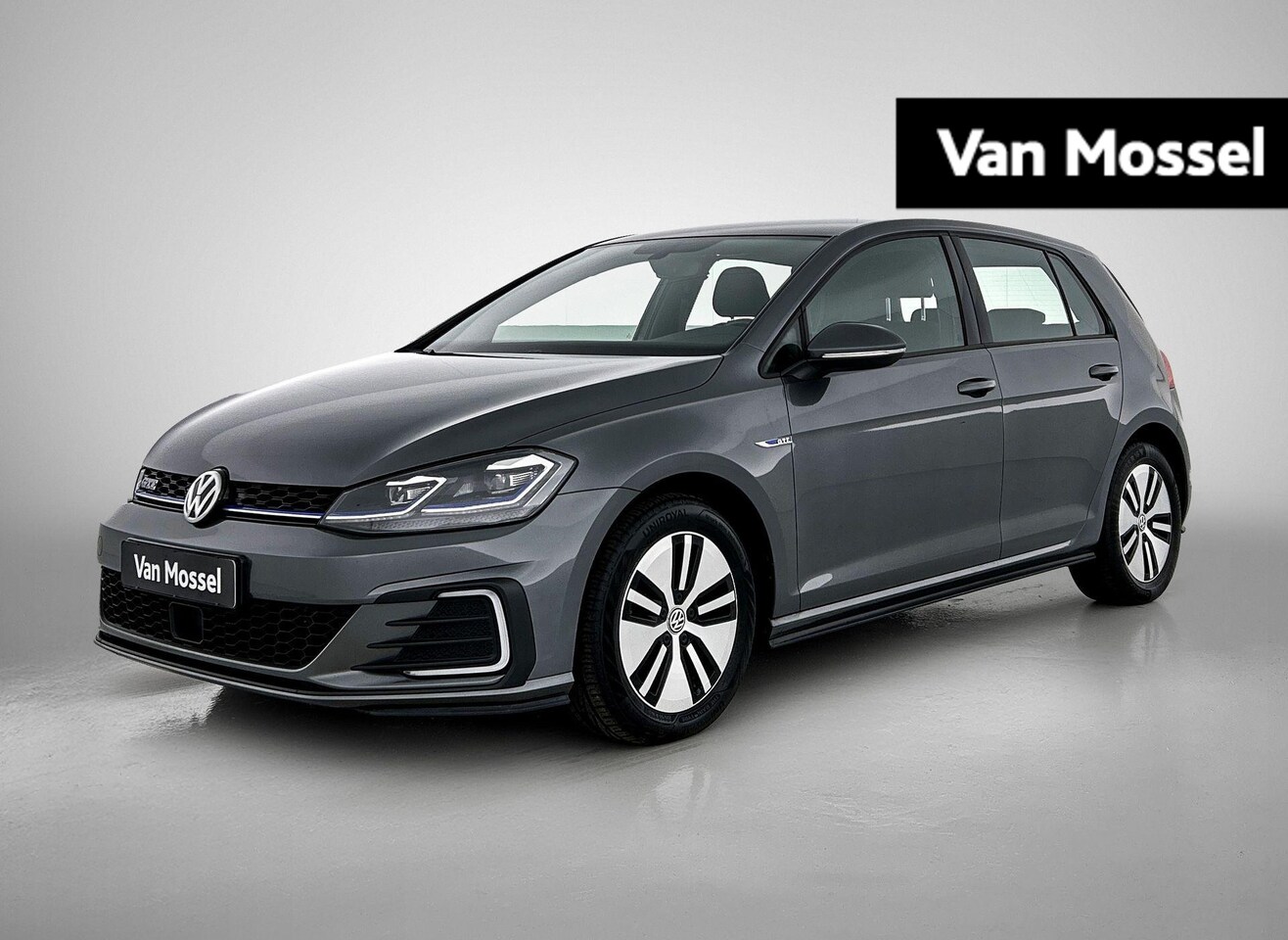 Volkswagen Golf - 1.4 eHybrid GTE | 204 PK | Automaat | Sport Interieur | Navigatie | Parkeercamera | LED Ve - AutoWereld.nl