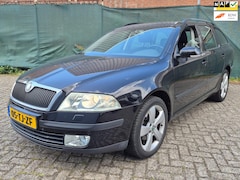 Skoda Octavia Combi - 1.6 Business *NIEUWE APK