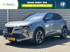 Alfa Romeo Junior - 54 kWh 156pk Elettrica Speciale | Carbon Stoelen | Carplay | Panoramadak