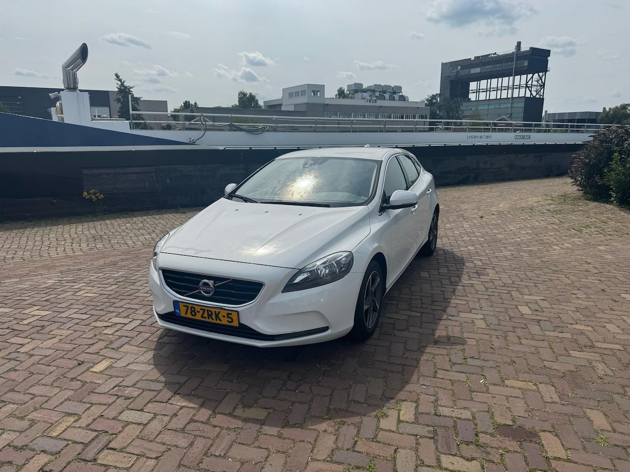 Volvo V40 - 1.6 D2 Momentum 1.6 D2 Momentum - AutoWereld.nl