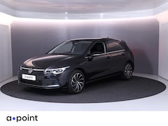 Volkswagen Golf - 1.4 eHybrid Style 204 pk Automaat (DSG) | Navigatie | Parkeersensoren | Adaptieve cruise c