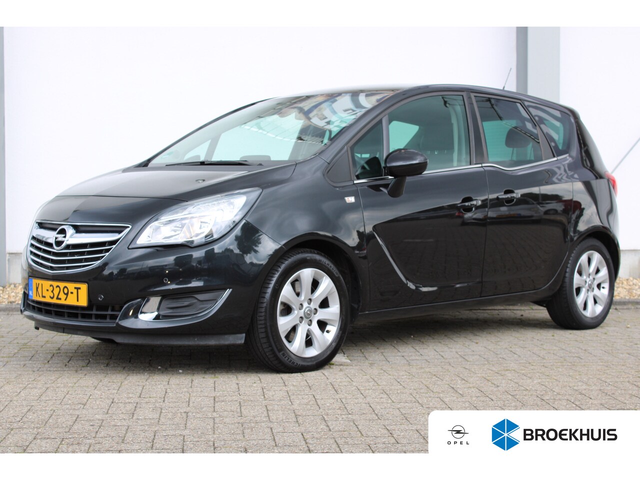 Opel Meriva - 1.4 Turbo Cosmo 140pk | Achteruitrijcamera | Lichtmetalen velgen 16" | Navigatiesysteem - AutoWereld.nl