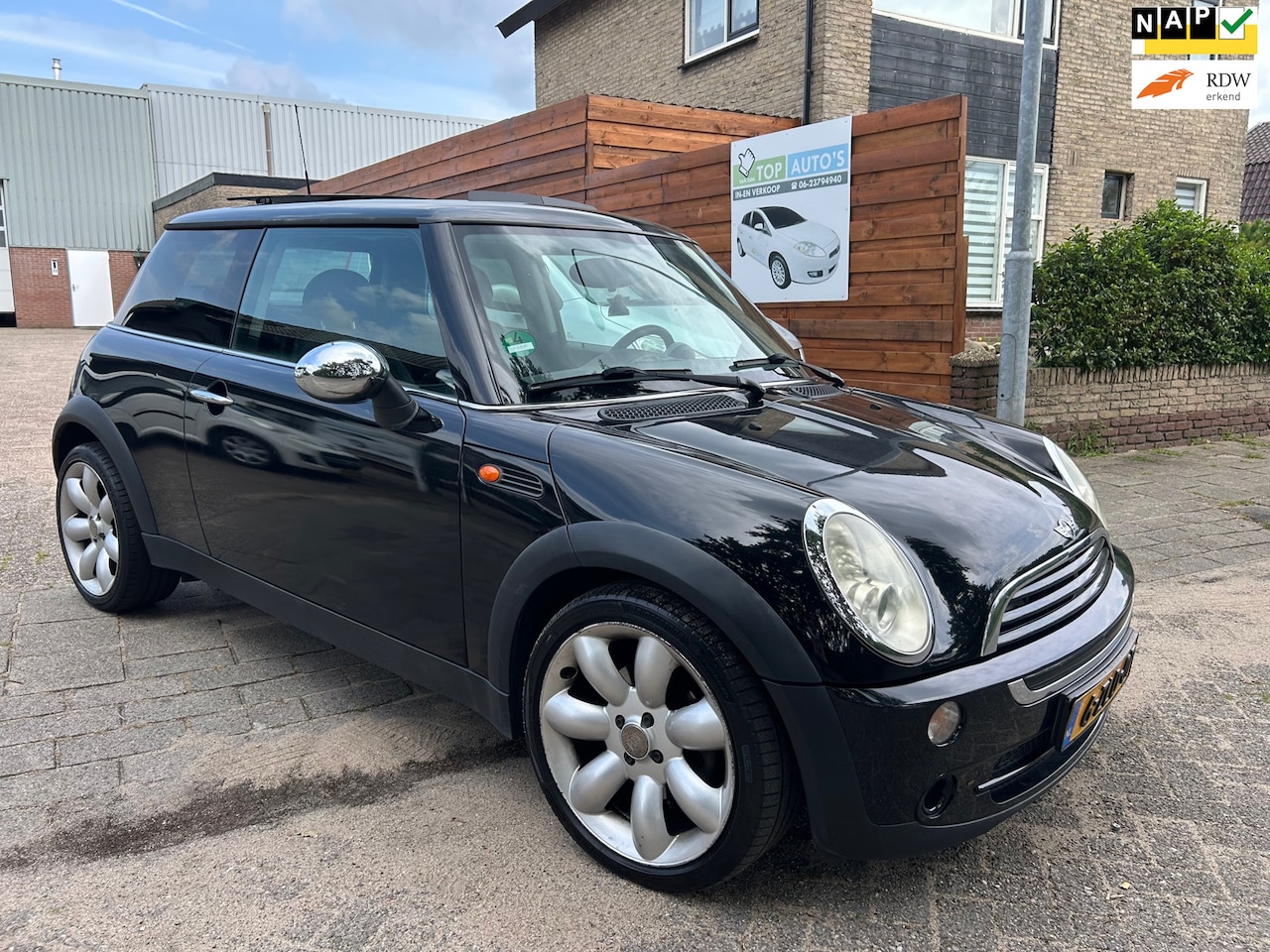 MINI One - Mini 1.6 Salt panorama zeer nette en sportief auto! - AutoWereld.nl