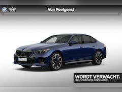 BMW 5-serie - Sedan 550e xDrive M-Sport Pro / Bowers & Wilkins / Driving Assistant Professional / Head-U
