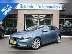 Volvo V40 - 1.6 T3 Summum CAMERA LEER TREKHAAK STOELVERWARMING CRUISE 17"LMV PDC CLIMA CRUISE NAP ZEER