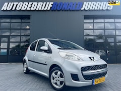Peugeot 107 - 1.0-12V Black & Silver NL.Auto Topstaat/Alcantara-Leder/Airco/5deurs/2de eigenaar