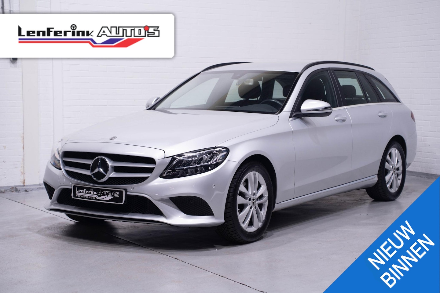 Mercedes-Benz C-klasse - C 180 CDi Business Line Navi Sportstoelen Led koplampen Clima Stoelverwarming Camera Apple - AutoWereld.nl