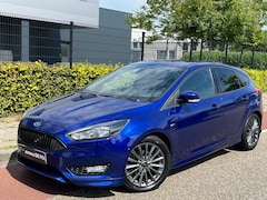 Ford Focus - 1.0 ST-Line Airco Cruise control Navigatie Achteruitrijcamera