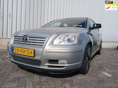 Toyota Avensis - 2.4 VVTi Linea Luna - Airco - Navi - Trekhaak - Schade - Bak defect