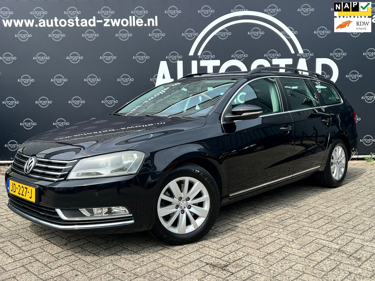 Volkswagen Passat Variant - 2.0 TDI Comfortline Executive Edition BlueMotion Automaat/APK/NAP/Airco/Navi/ - AutoWereld.nl