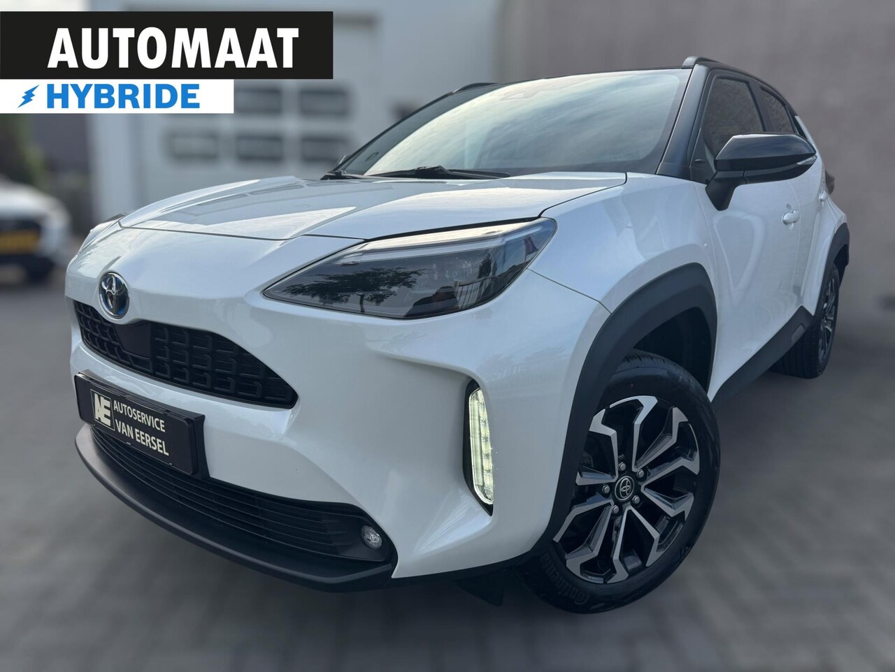 Toyota Yaris Cross - 1.5 Hybrid Style TREKHAAK / PANORAMADAK / STOELVERWARMING / HEAD-UP / CARPLAY / ECC/ELEKTR - AutoWereld.nl