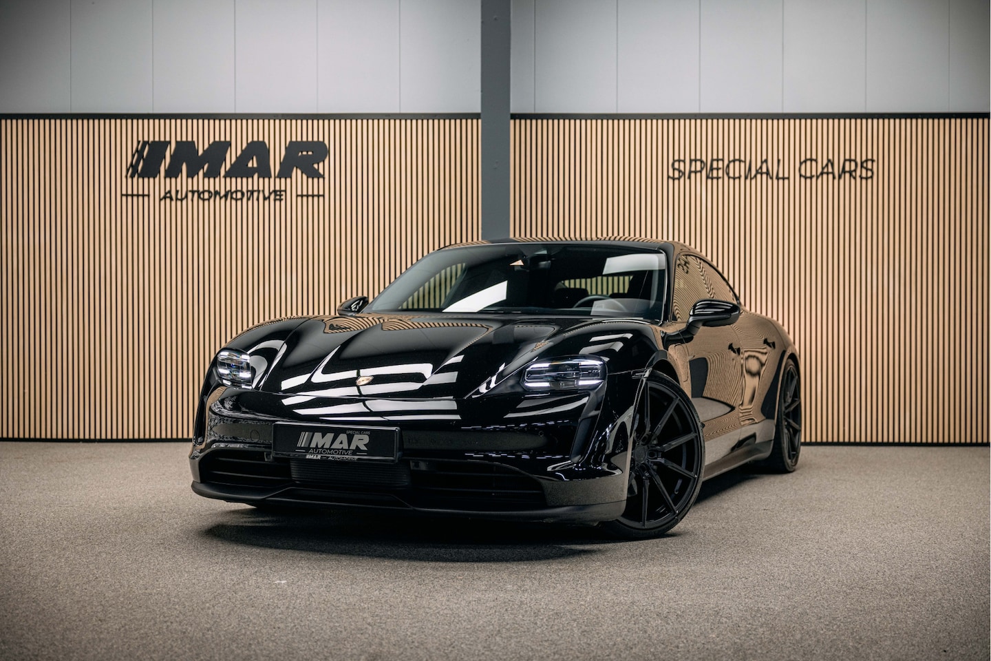 Porsche Taycan - 4S Performance 84 kWh Vol uitgevoerde Taycan 4s | Lage kilometerstand | - AutoWereld.nl