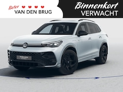 Volkswagen Tiguan - 1.5 eHybrid R-Line Edition Navi | Trekhaak | Black Style | 20"York | LED Matrix IQ | 360 c