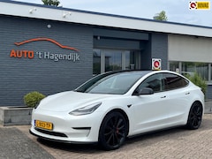 Tesla Model 3 - Long Range AWD 75 kWh 20" Black Optic Autopilot