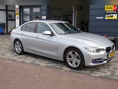 BMW 3-serie - 320i High Executive