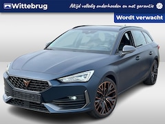 CUPRA Leon Sportstourer - 1.4 e-Hybrid 245pk DSG Black Edition / Matte Lak / Panoramadak / Leer / Elek Verstelbare B
