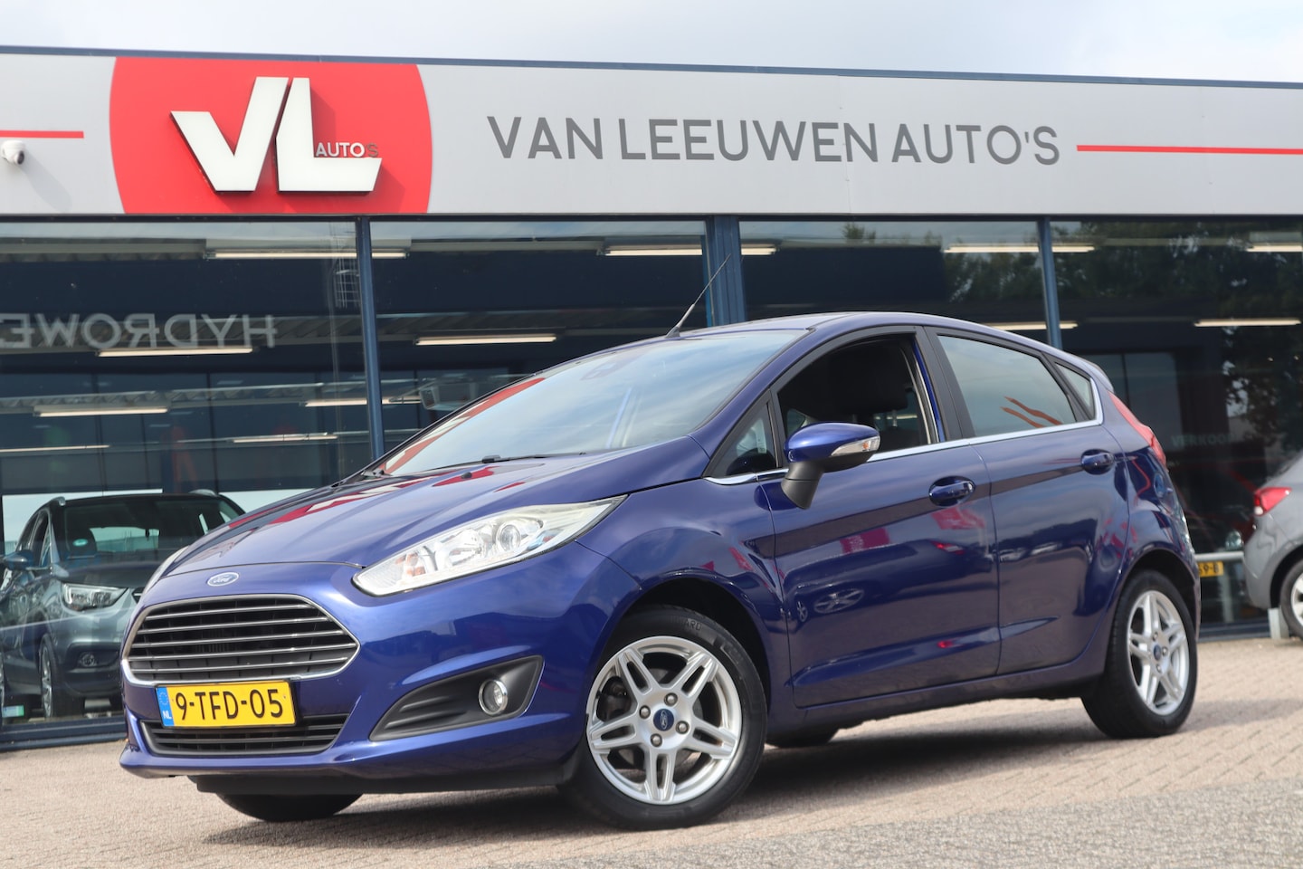 Ford Fiesta - 1.0 EcoBoost Titanium | Automaat | Navi | Clima - AutoWereld.nl