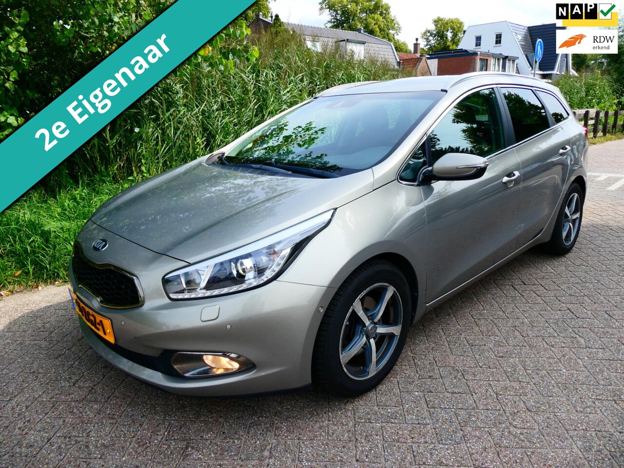 Kia Cee'd Sportswagon - 1.6 GDI Super Pack Premium Automaat 2e eig Leder Navi - AutoWereld.nl