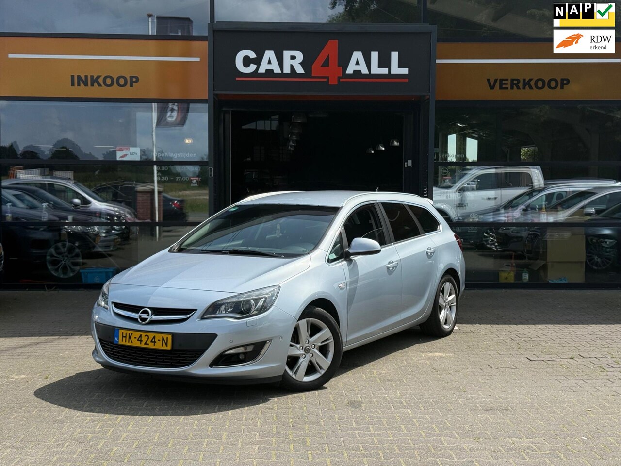 Opel Astra Sports Tourer - 1.6 CDTi Edition LEDER/CAMERA/TREKHAAK/PDC/APK 20-11-2025 - AutoWereld.nl